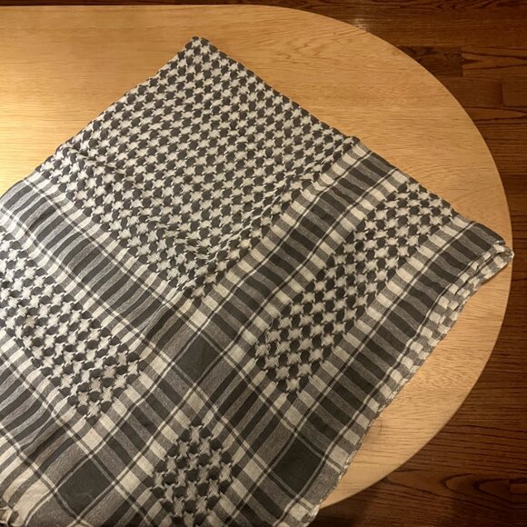 Jack and Jones Gray Square Scarf - Picture 3 of 3